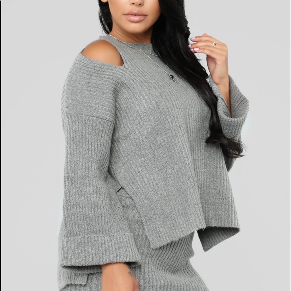 Fashionnova Cold Babe Sweater Skirt Set - Picture 2 of 5